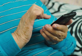 seniors using cell phone